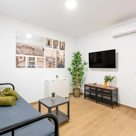 Wintowinrentals Bonito, Moderno Y Acogedor * Malaga